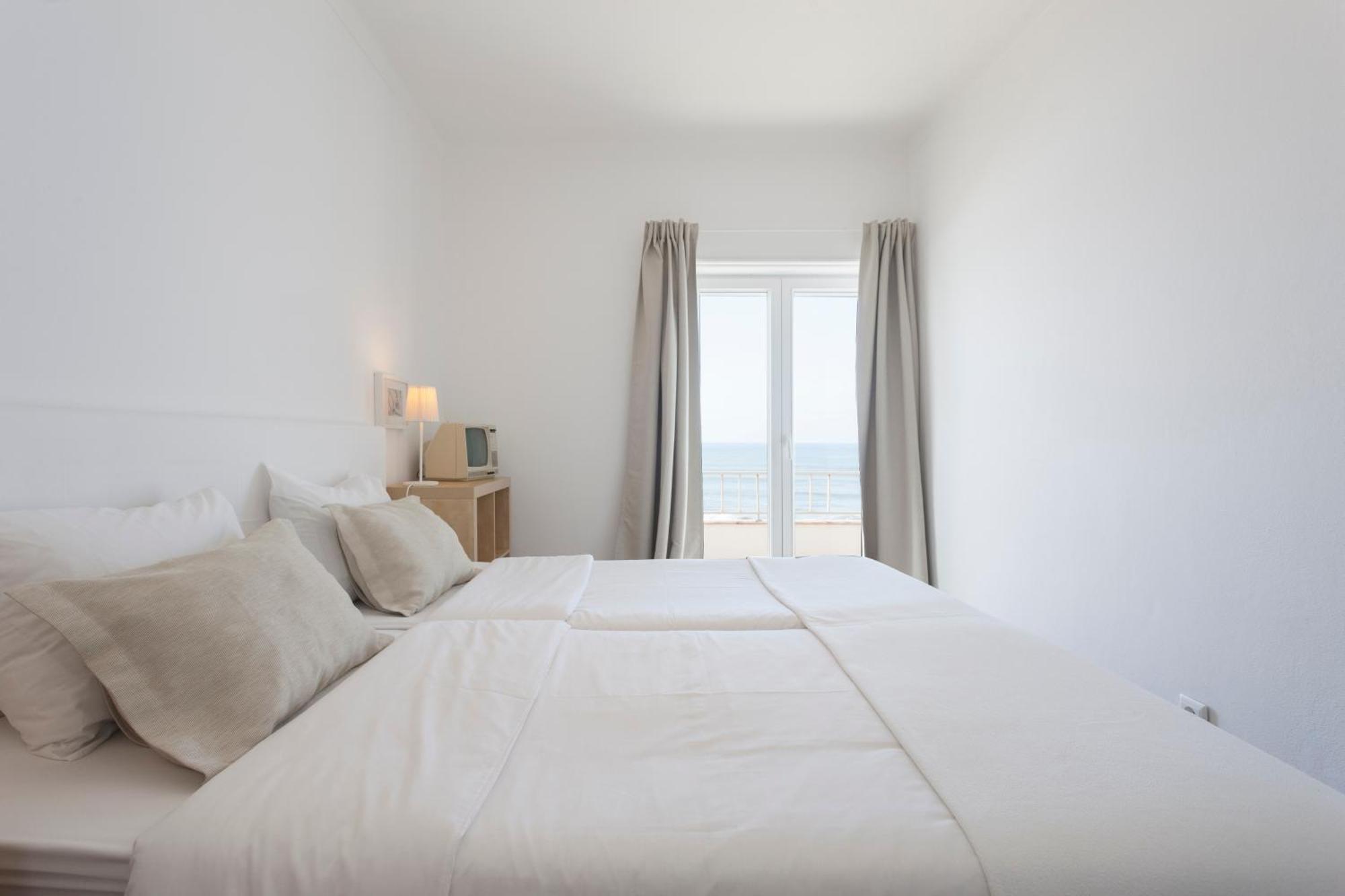 Blue Buddha Beach Rooms & Suites เอริเซรา ภายนอก รูปภาพ